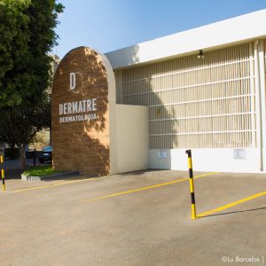 Fachada externa - Clínica Dermatre em Goiânia
